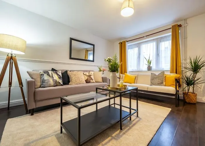 Modern Wolverhampton 3 Bed Home